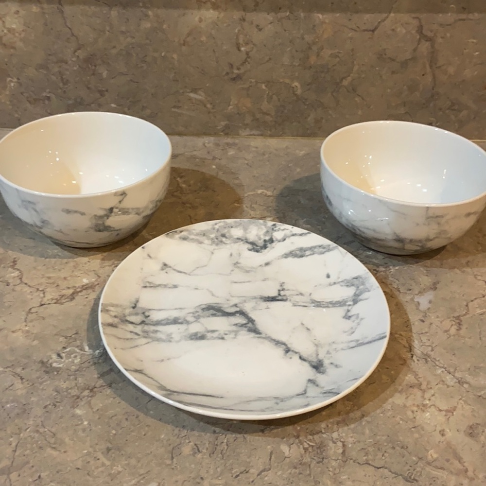 ✅FREE ✅with any $25 HOME purchase 2 Bowls & 1 pie plate